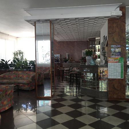 Hotel Calypso Беллария-Иджеа-Марина Экстерьер фото