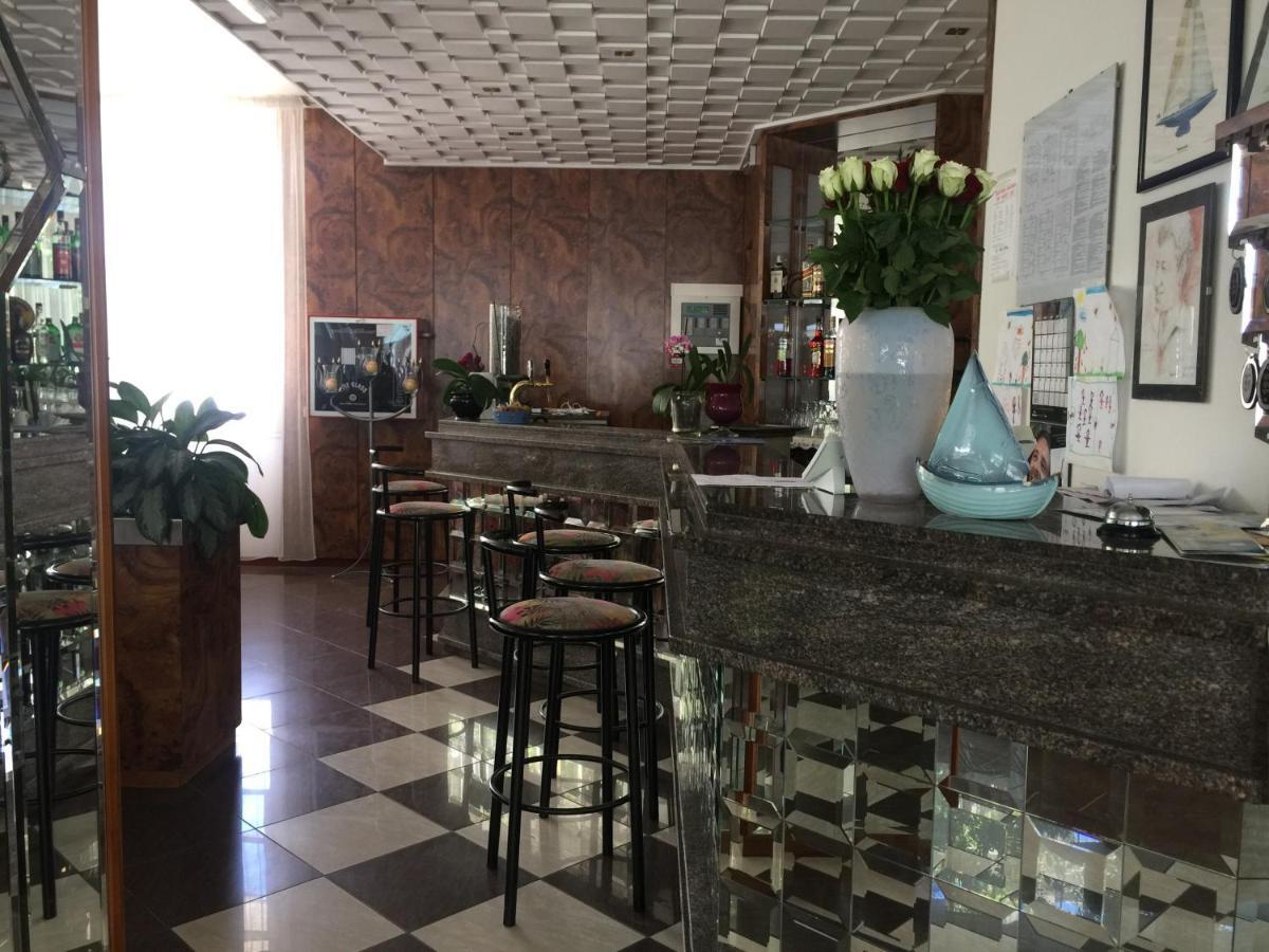Hotel Calypso Беллария-Иджеа-Марина Экстерьер фото