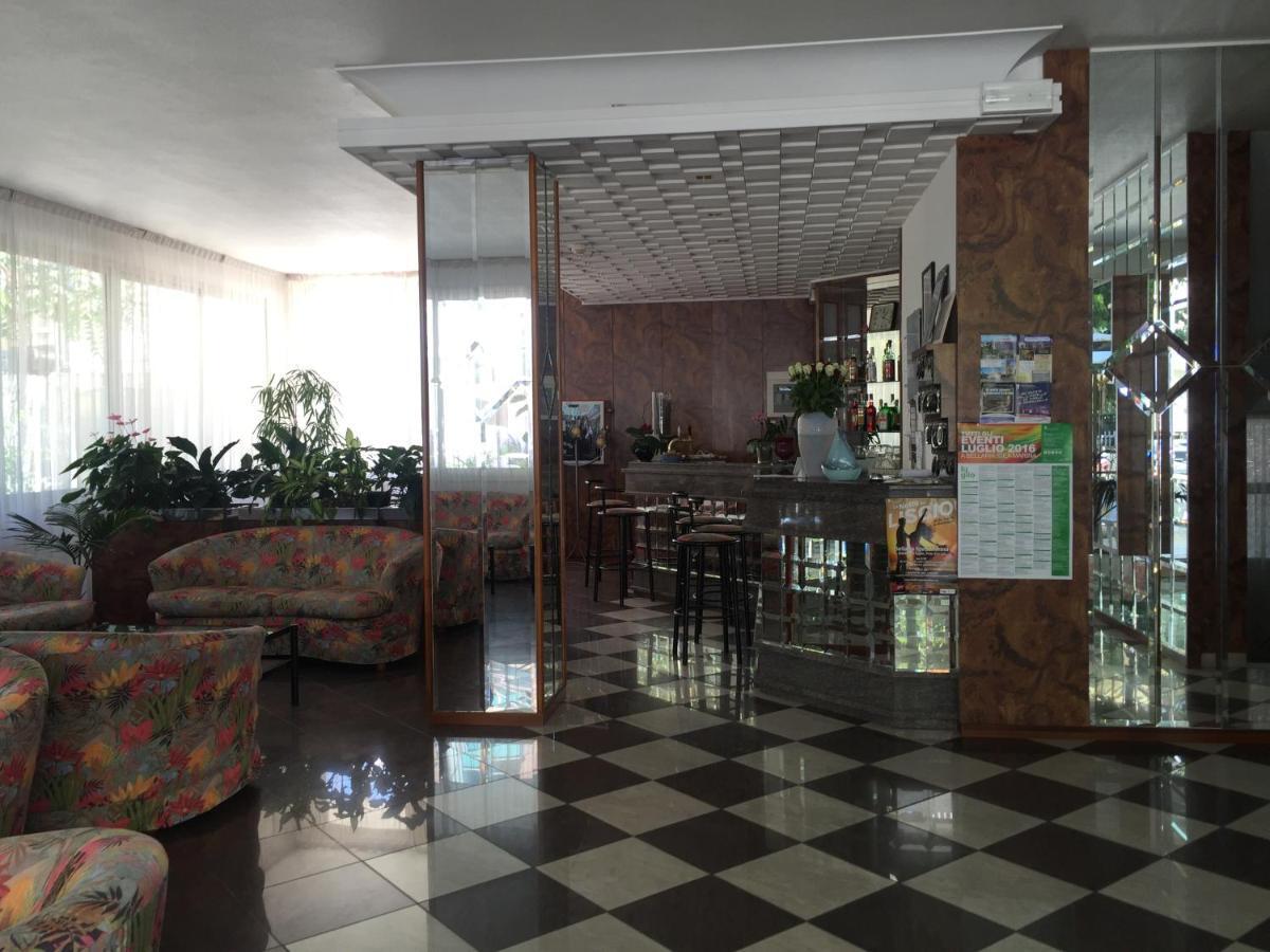 Hotel Calypso Беллария-Иджеа-Марина Экстерьер фото